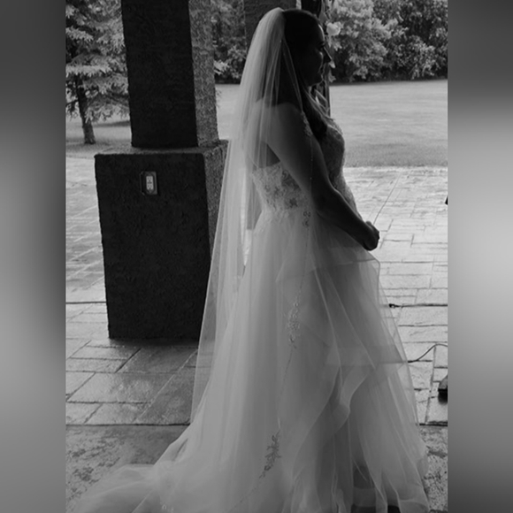 Oreposa Wedding Dress size 10, white ivory - Picture 2 of 4